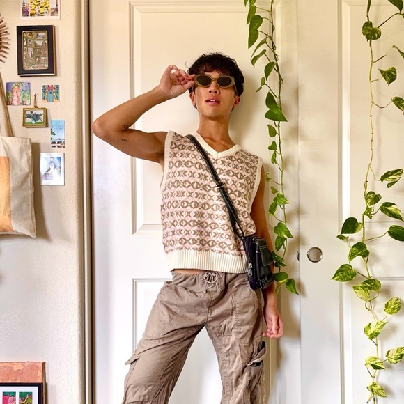 BDG Pink & Brown Patterned Sweater Vest - Picture 1 of 6